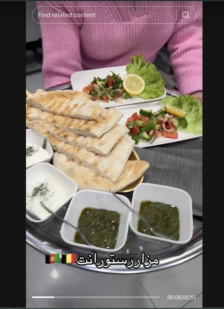 Naan with dipping sauces